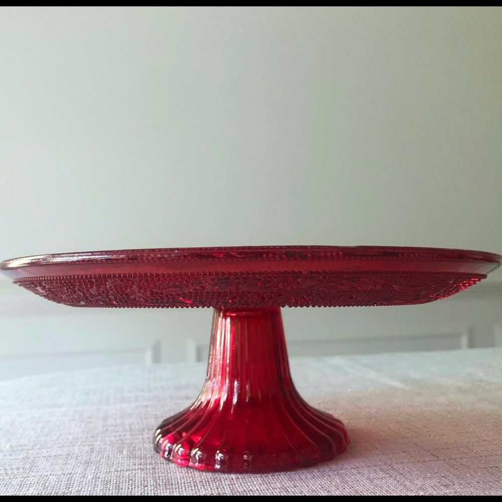 Red glass cake/decorative platter